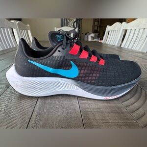 Nike Air Zoom Pegasus 37 Non-Slip Optimal Traction Running Shoes Men’s Size 9